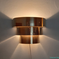 Anvia brass wall lamp