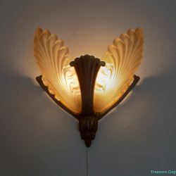 Art Deco wall lamp