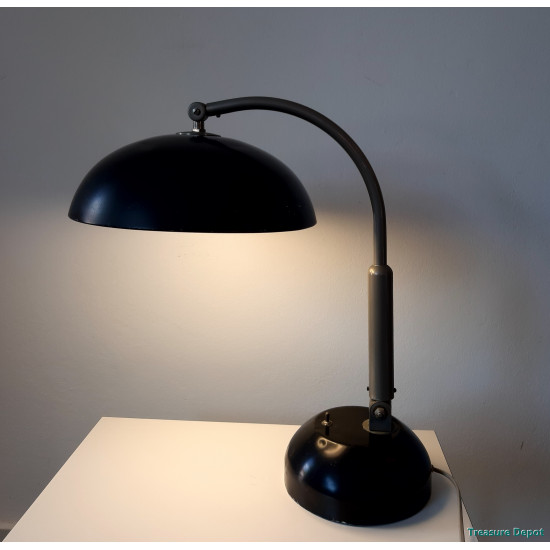 Hala Zeist MCM desk lamp