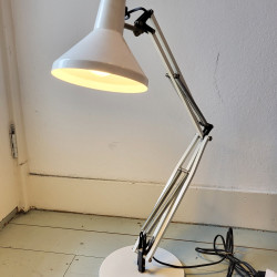 Hala Zeist architect lamp
