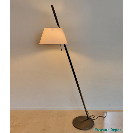 Metalarte Sinclina floor lamp